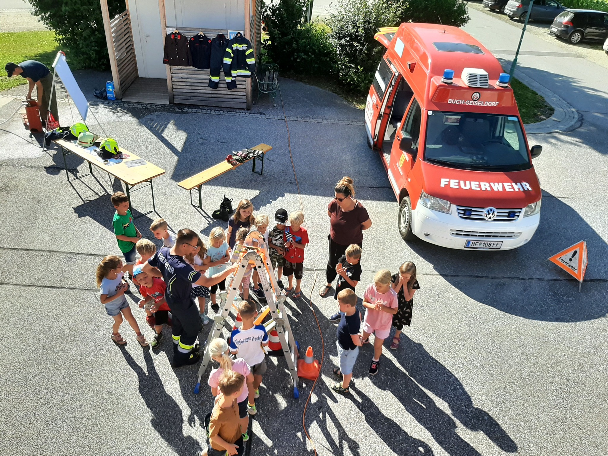 Blaulichttag an der Volksschule St. Magdalena