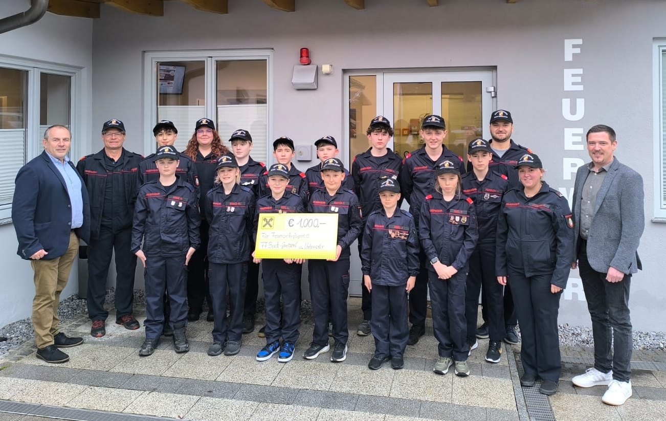 Großzügige Spende für unsere Feuerwehrjugend